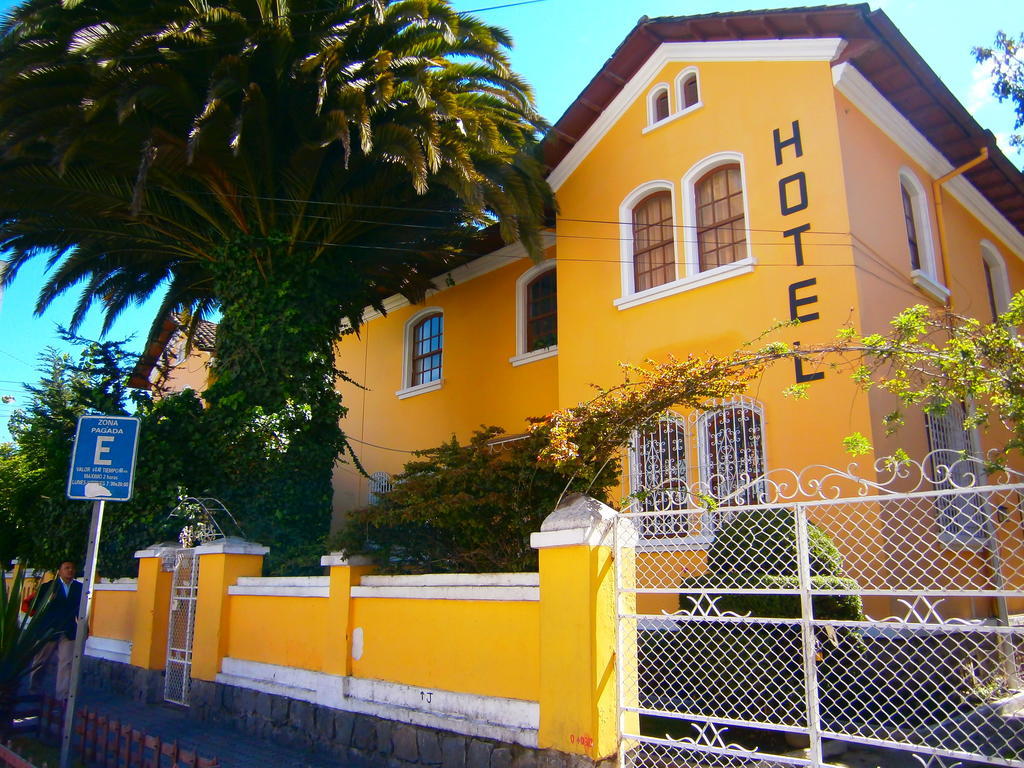 The Yellow House Hotel Quito Exterior photo